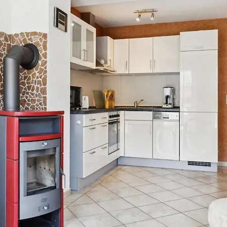 Semesterbostad Delphin Gutgluck